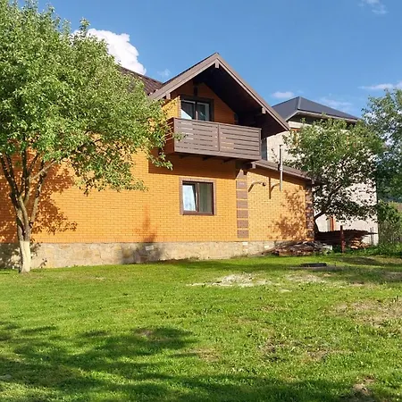 Apartment Brick House Slavske